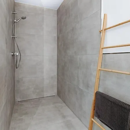 Modernes Studio Gerpartments *